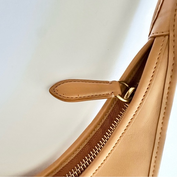 Coach Ergo 33 - Picture 5 of 13